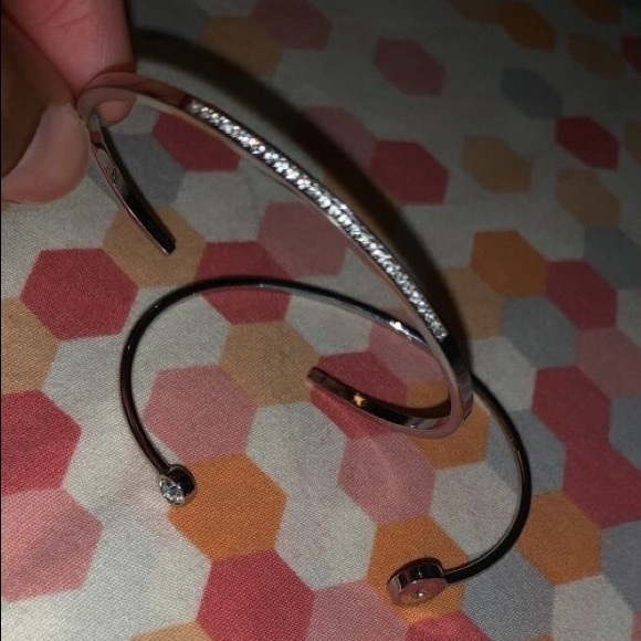 Micheal kors bracelets - Picture 1 of 1